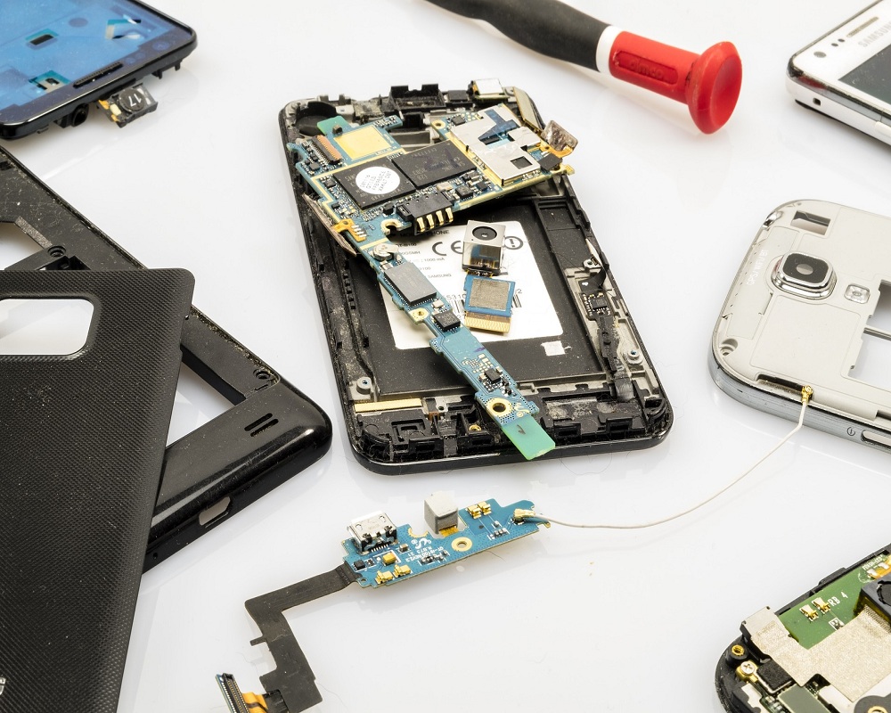 Mobile Phone Tools For DIY Repairs